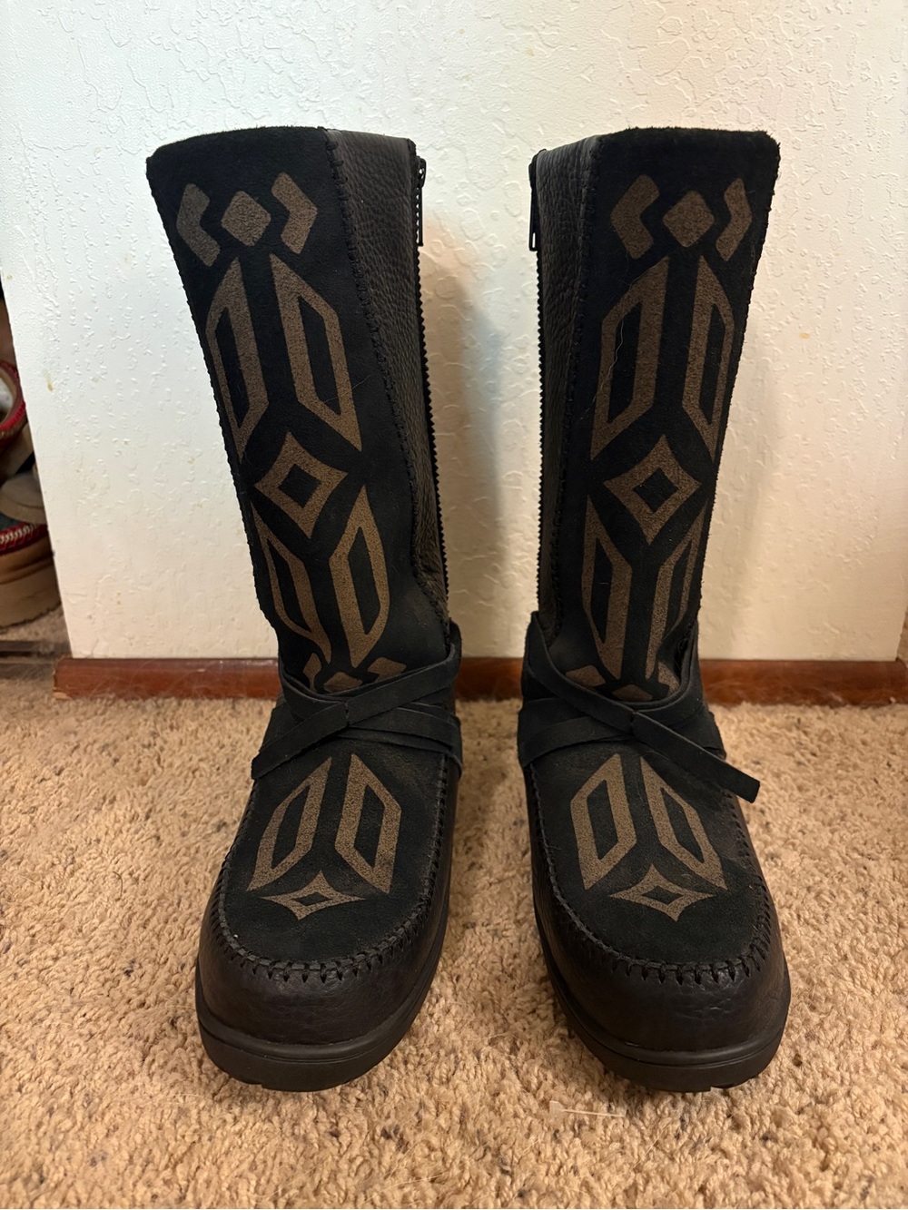 Women’s Black Winter Knee Boot- Takwani Waterproof Mukluk